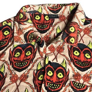 Wicked Clothes Men’s Shirt Large Devil / Demon Print Short Sleeve Button Up FUN